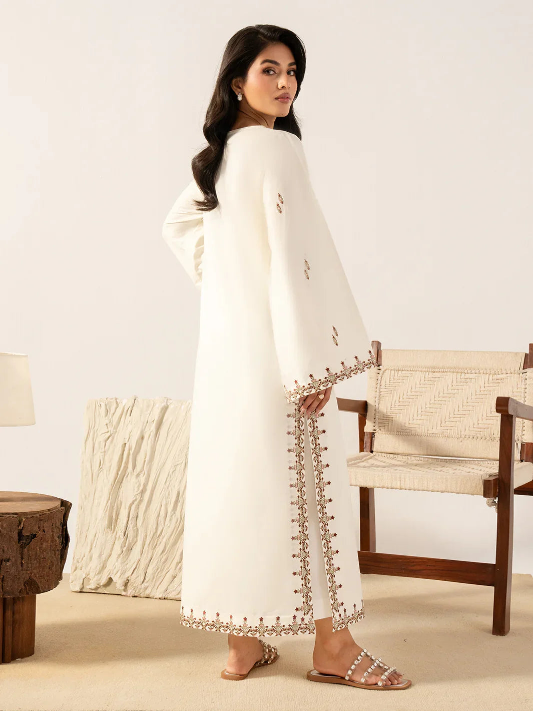 Romaco - Women's Premium Embroidered Lawn 2-Piece Suit – White | Unstitched